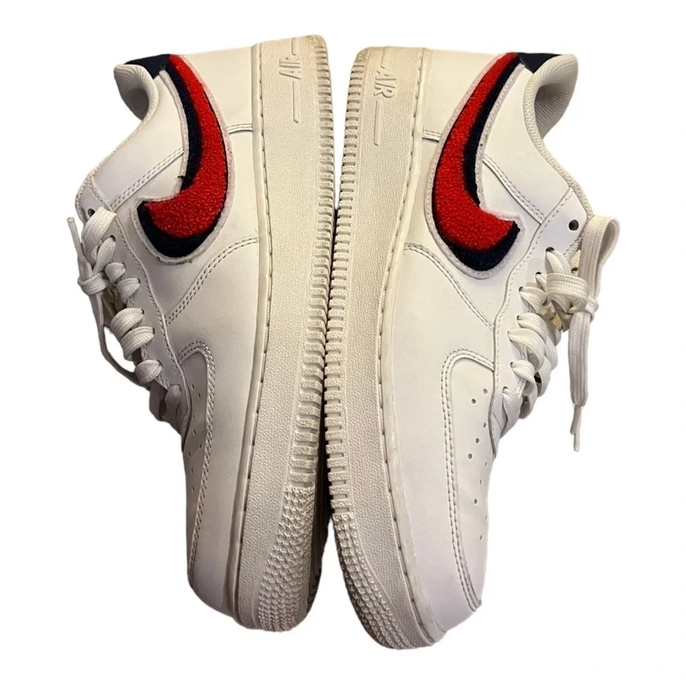 Nike Air Force 1 07 LV8 Chenille Swoosh Size 8